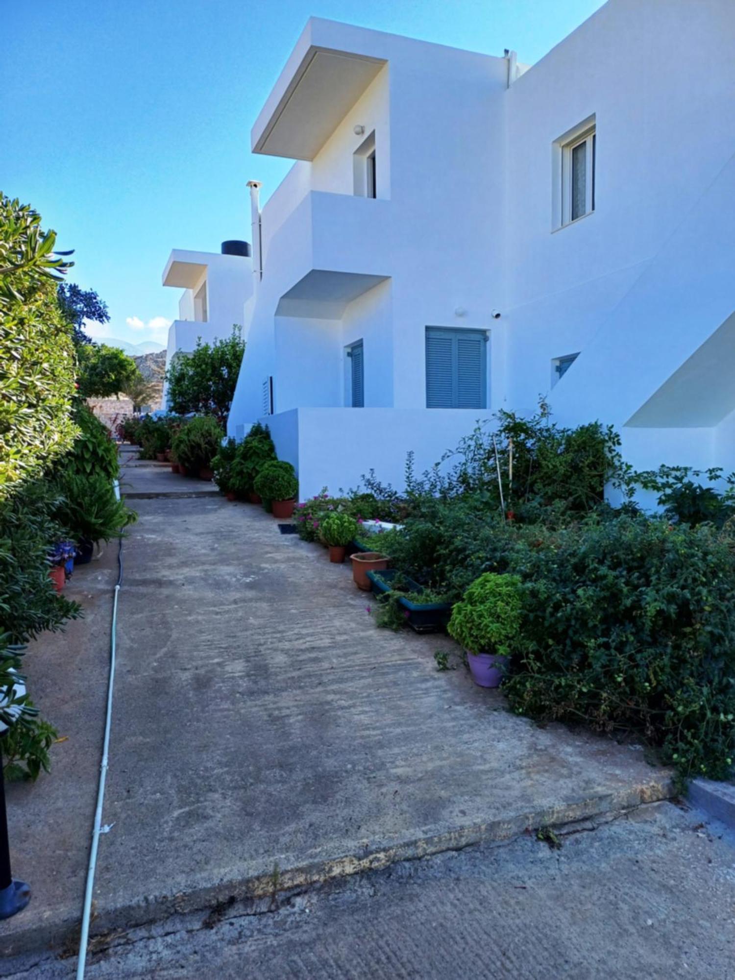 Nautilus Apartments سيسي المظهر الخارجي الصورة
